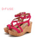 D：Fuse/迪芙斯绒面羊皮交叉细带防水台高坡跟女鞋凉鞋DF62111073