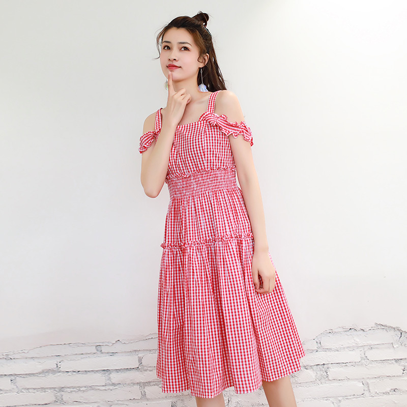 依尚街区时尚女装a字裙吊带露肩修身气质连衣裙法式桔梗裙少女潮