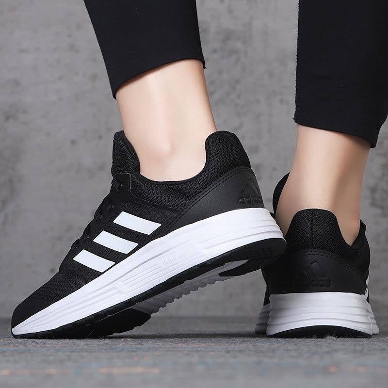ADIDAS(阿迪达斯)2020秋女式跑步鞋FW6125图片