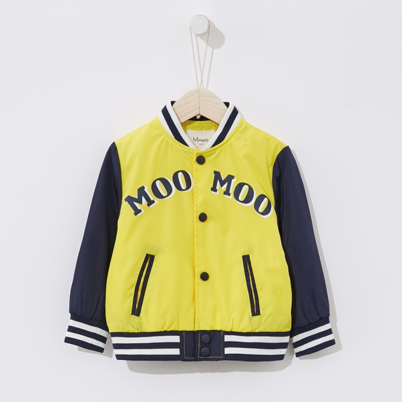 moomoo童装男童外套18春季中大童学生棒球服外套男视频