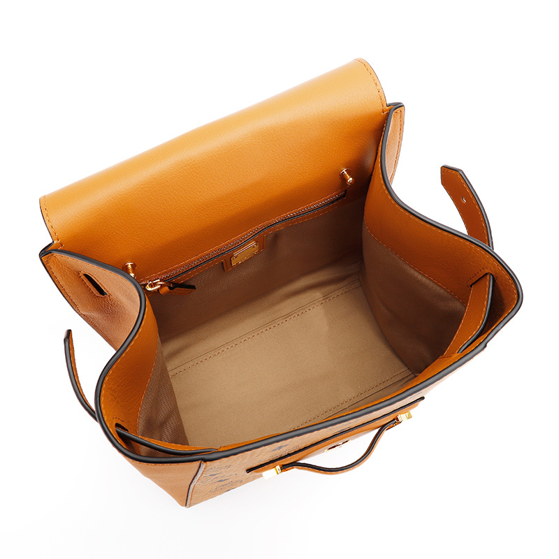 mcm奢侈品女士干邑色人造革配牛皮革迷你插扣双肩包出游包书包mwkaase