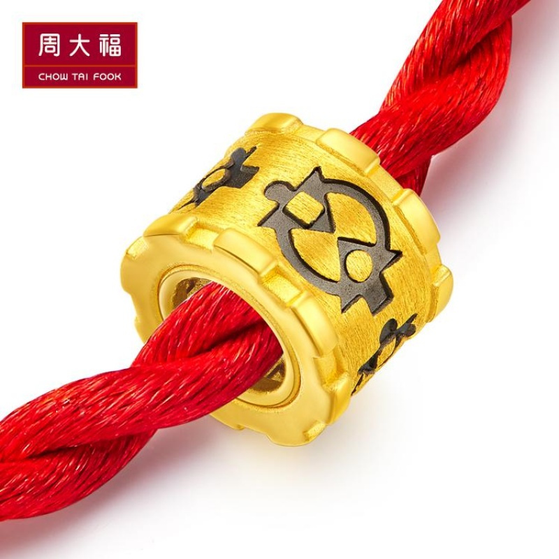 周大福珠宝友情图腾男士转运珠足金黄金吊坠R18085