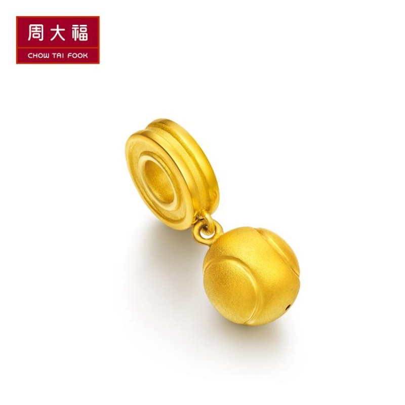 周大福珠宝首饰运动达人网球转运珠黄金吊坠R19095