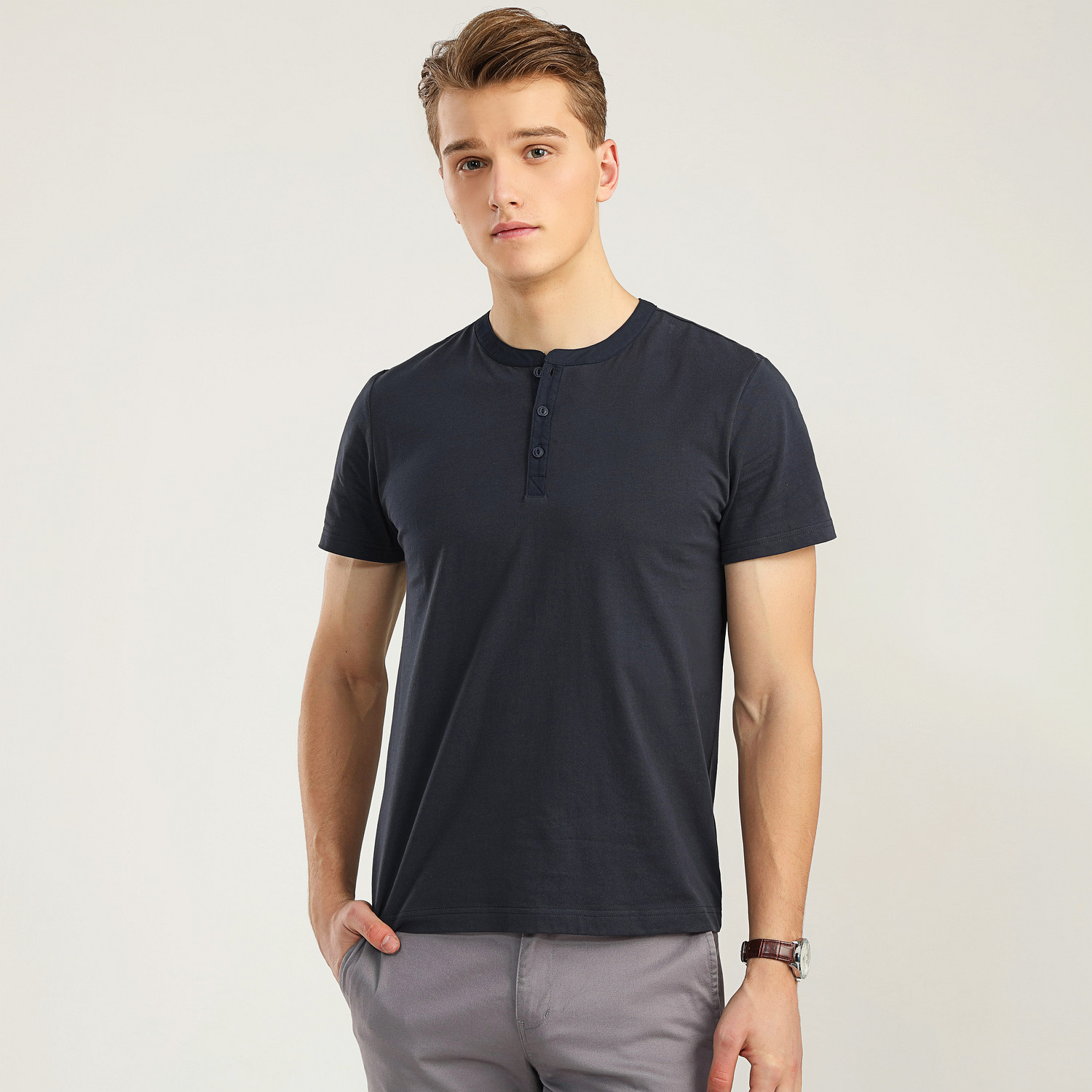 佐丹奴男士t恤 男装短袖纯棉纯色t恤 亨利领修身半袖体恤90028205