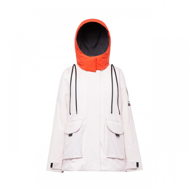 波司登BOSIDENG2018冬款设计师款羽绒服短款时尚鹅绒外套女B80142168S