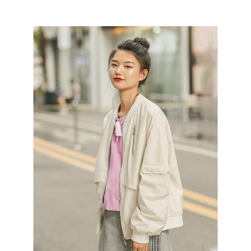 茵曼短外套2019秋装新款简约棒球服宽松个性百搭字母刺绣上衣女