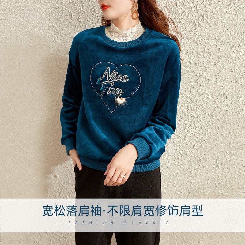 OUNIXUE欧昵雪 | [休闲毛球上衣]秋冬季圆领银狐绒字母长袖流苏宽松卫衣女