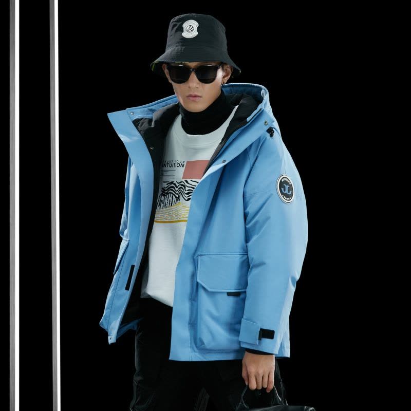 波司登2020新款羽绒服男短款韩版防风冲锋衣工装外套冬B00143401图片
