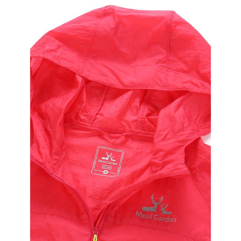 牧高笛户外徒步露营运动风衣轻薄防风防晒春夏季连帽皮肤衣女款图片