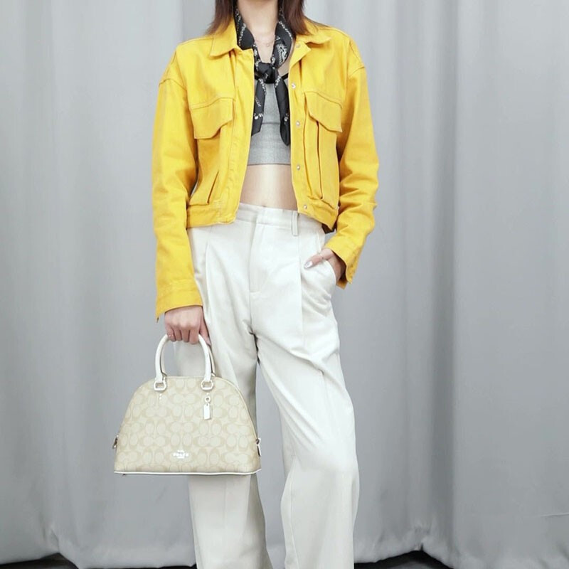 蔻驰 COACH 奢侈品 女士时尚经典卡其白PVC配皮手提单肩斜挎贝壳包送女友 2558 IMDQC