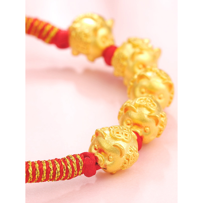 金大福(King tai fook)珠宝 黄金足金路路通转运珠手链 足金五福金猪3D硬金手链 宝宝生肖红绳本命年手串