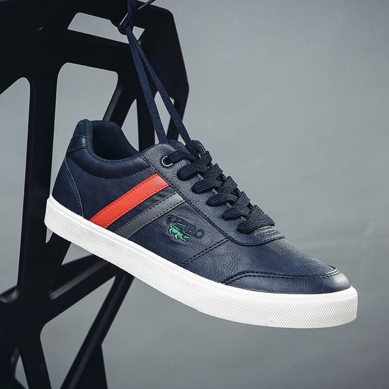 卡帝乐鳄鱼2018四季百搭学生板鞋男生运动休闲鞋街舞潮鞋户外旅游鞋