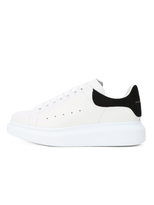 预售McQueen Sneakers Oversize小白鞋 白色厚鞋底光面皮553770黑尾 女士低帮鞋运动休闲鞋