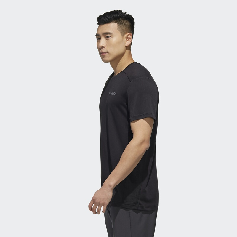 Adidas阿迪达斯男装2019夏新款TERREX圆领户外运动短袖T恤DW4195