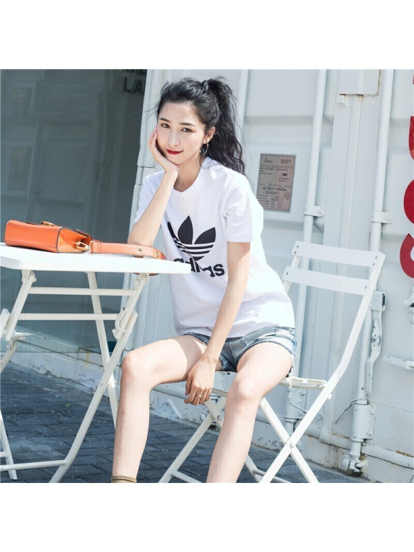 Adidas三叶草短袖女 新款休闲时尚半袖训练LOGO圆领运动短袖T恤