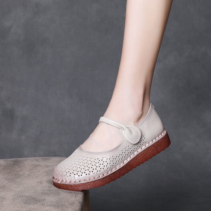 头层牛皮复古镂空凉鞋女2025夏季新款平底洞洞鞋舒适透气妈妈鞋图片