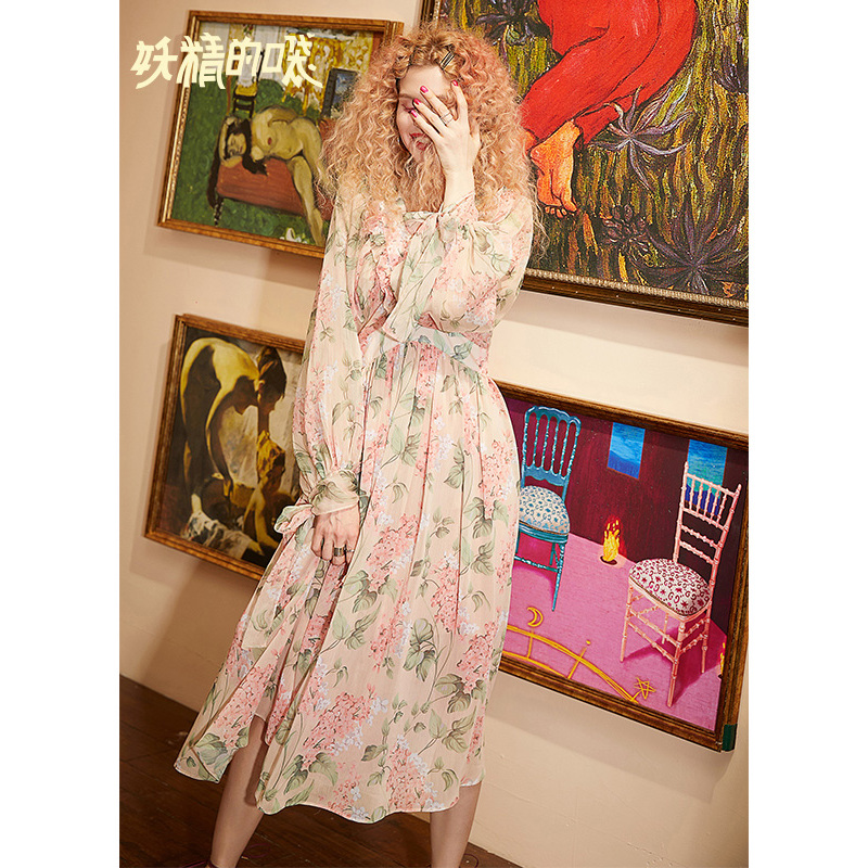 妖精的口袋怪脸猴2019新款女装春装碎花洋气蕾丝连衣裙法式复古裙