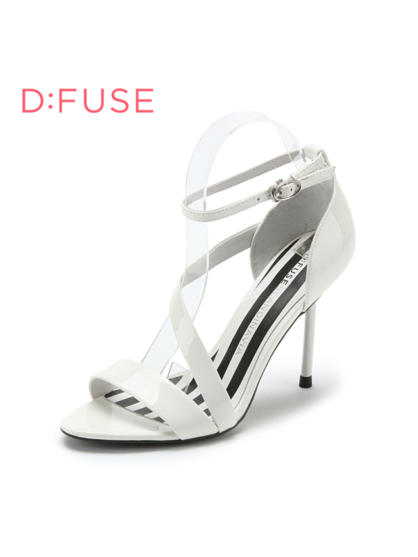 迪芙斯D:FUSE牛皮圆头高跟搭扣纯色凉鞋女DF52112008