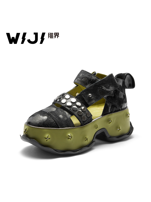 WIJI2018夏季新款黑色牛毛油蜡松糕底女鞋厚底韩版潮流铆钉搭舒适