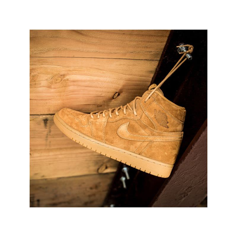 耐克nikeIRJORDANAJ1RETROHIGHPREM复刻男子篮球555088-710图片