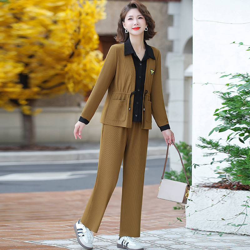 中年女装年秋季洋气妈妈装套装时尚衬衫领女士服装中老年秋装