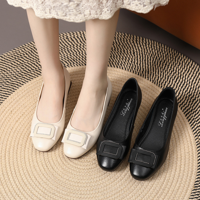 真皮尖头浅口纯色低跟时装软皮单鞋小码313233一脚蹬女鞋