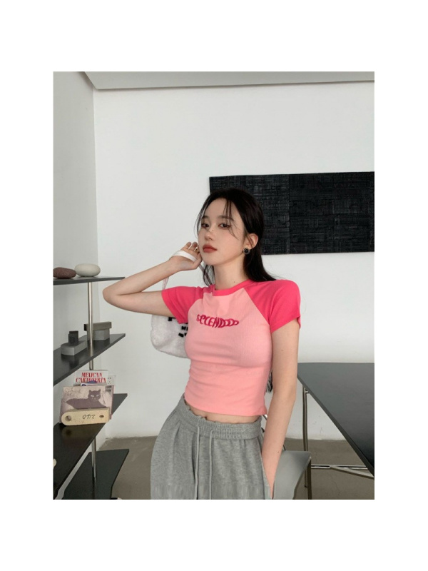 纯欲风短款学生上衣辣妹修身夏季新款短袖T恤女美式设计感ins