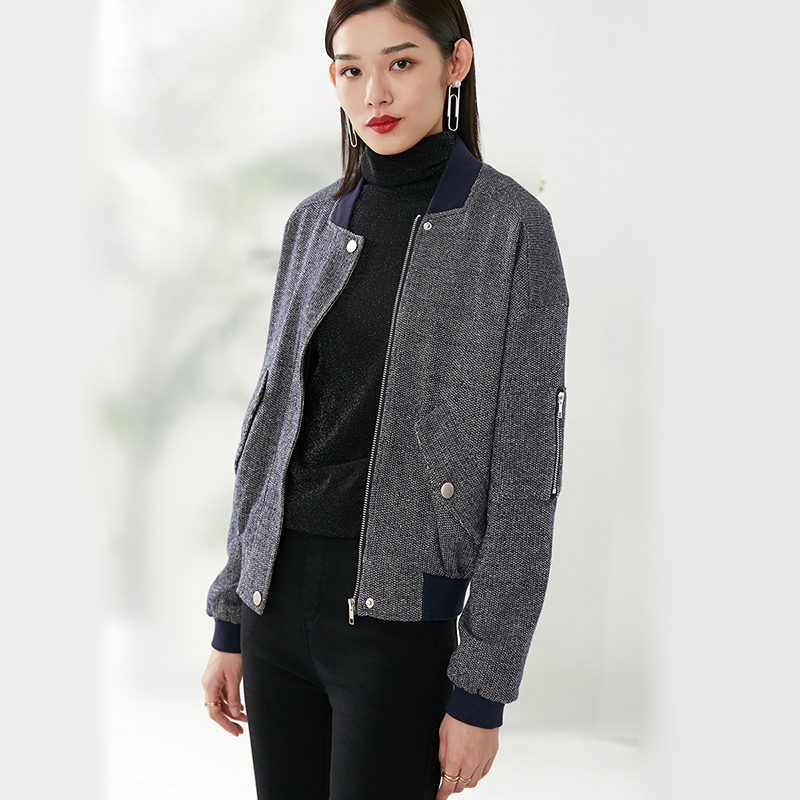 晚白2020冬季新品时尚减龄宽松休闲百搭常规简约棒球服夹克外套女