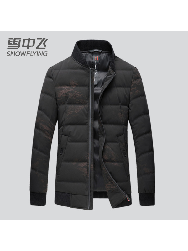 雪中飞2019冬季新款羽绒服男短款立领青年男士时尚印花潮流加厚外套