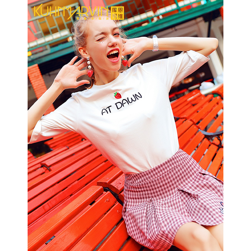 夏装2018新款草莓刺绣短袖T恤女ins半袖白色上衣学生打底衫超火的