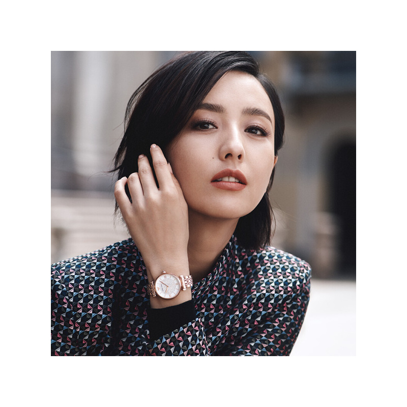 armani)手表 满天星钢带女士石英表 防水休闲商务女士腕表 佟丽娅同款