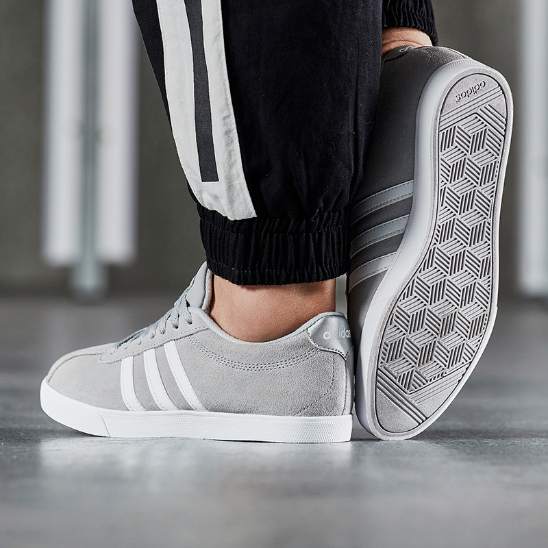 adidas女鞋板鞋低帮网球文化休闲运动鞋AW4209