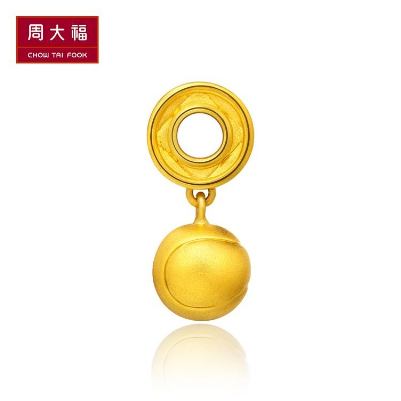 周大福珠宝首饰运动达人网球转运珠黄金吊坠R19095