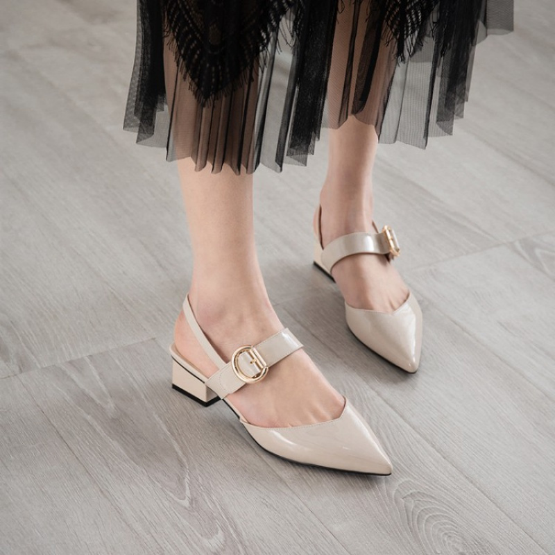 tiauny包头凉鞋女仙女风2020新款夏季尖头中跟百搭粗跟后空一字扣单鞋