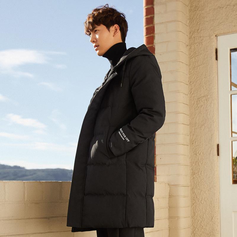 太平鸟男装字母刺绣中长款羽绒服男款连帽保暖冬季外套韩版潮流