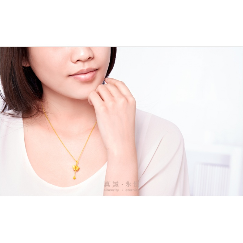 周大福至美皇冠足金黄金吊坠计价足金工费88元f217561