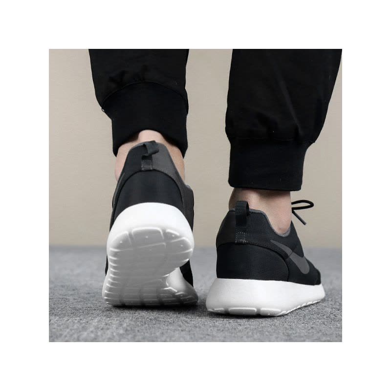Nike耐克男鞋春季黑武士ROSHEONE网面跑步鞋-844687-004图片