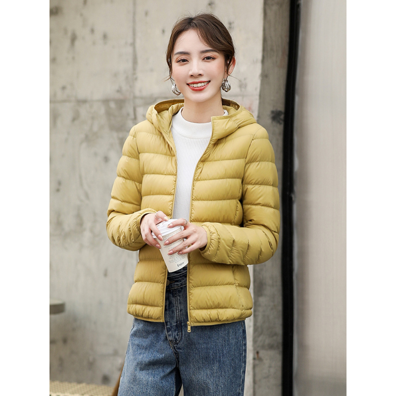 高梵轻薄羽绒服女短款2020新款蓄热韩版休闲时尚