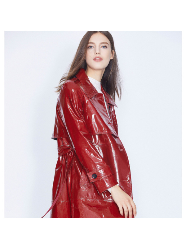 朗姿皮衣女2019新款绵羊皮修身柔软漆皮简洁经典翻领双排线外套女