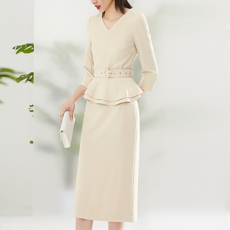 晚白2021春新品通勤两件套V领修身上衣高腰包臀裙职业纯色套装女
