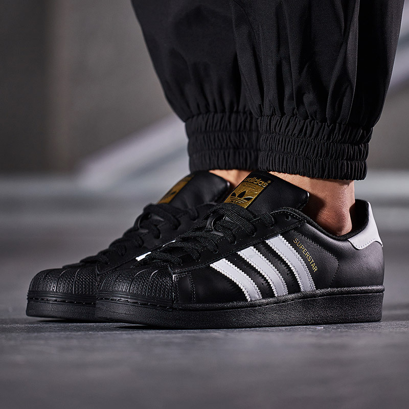 adidas阿迪达斯三叶草男子板鞋SUPERSTAR贝壳头休闲鞋B27136