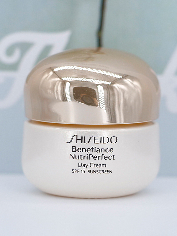 资生堂 盼丽风姿金采丰润日用霜 10mL*3 (非卖品)有效期2023.1