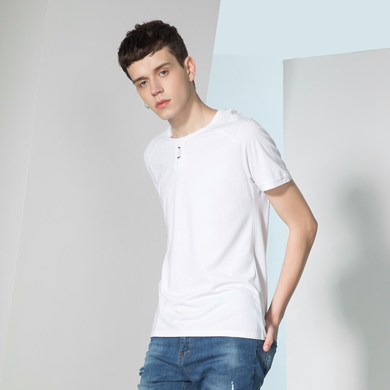 潮流前线夏季男士简约舒适绳扣设计拼接白色短袖t恤男白色