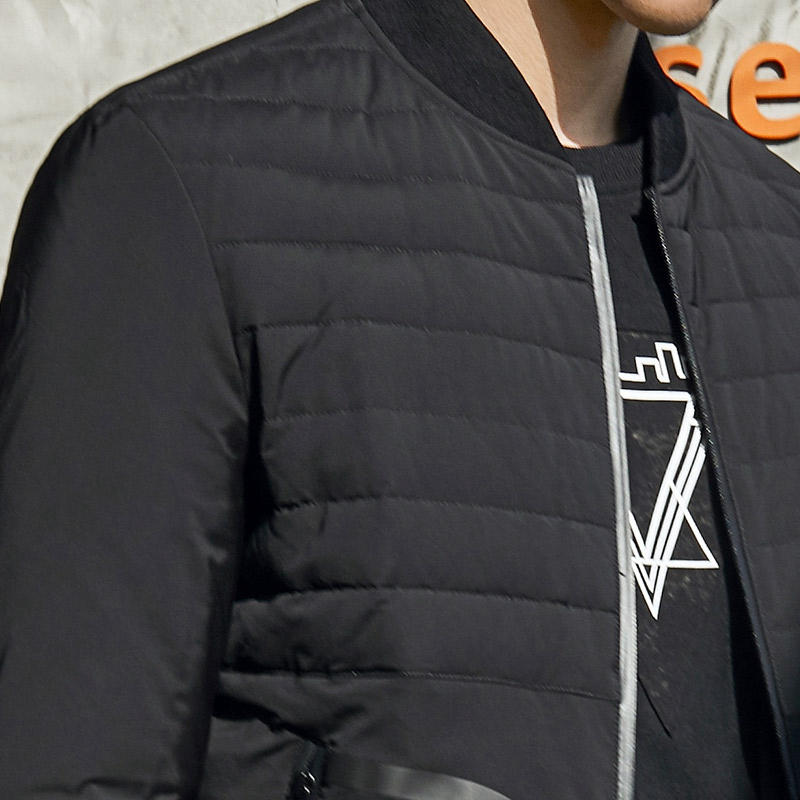 柒牌SEVEN男装时尚轻便羽绒服短款舒适保暖外套纯色