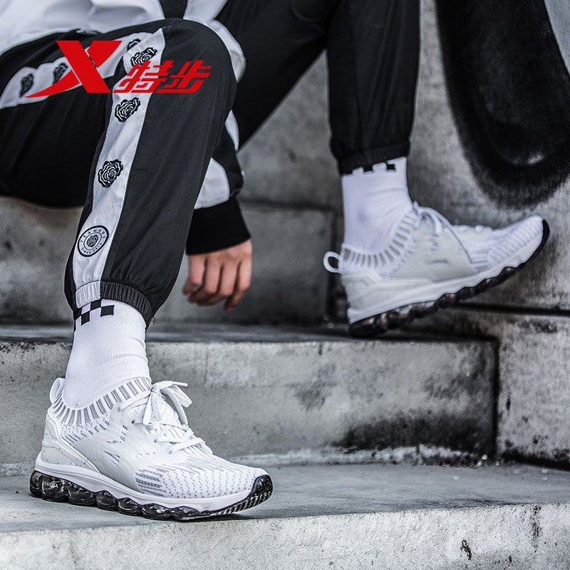 特步女鞋跑步鞋2020夏季新款运动鞋全气垫鞋子女士休闲鞋女跑鞋子