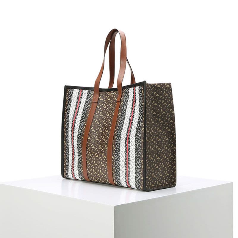 预订20新款 BURBERRY TB LOGO 单肩包托特包8021488图片