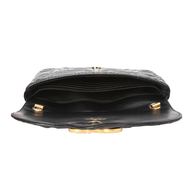 FERRAGAMO菲拉格慕 GANCINI迷你 单肩斜挎包 23x12x3CM