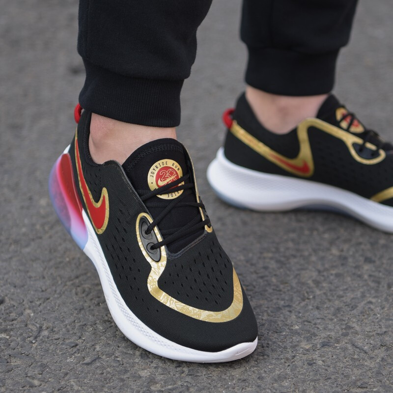 Nike耐克男子JOYRIDE RUN 2 POD跑步鞋CU3008-071视频介绍_Nike