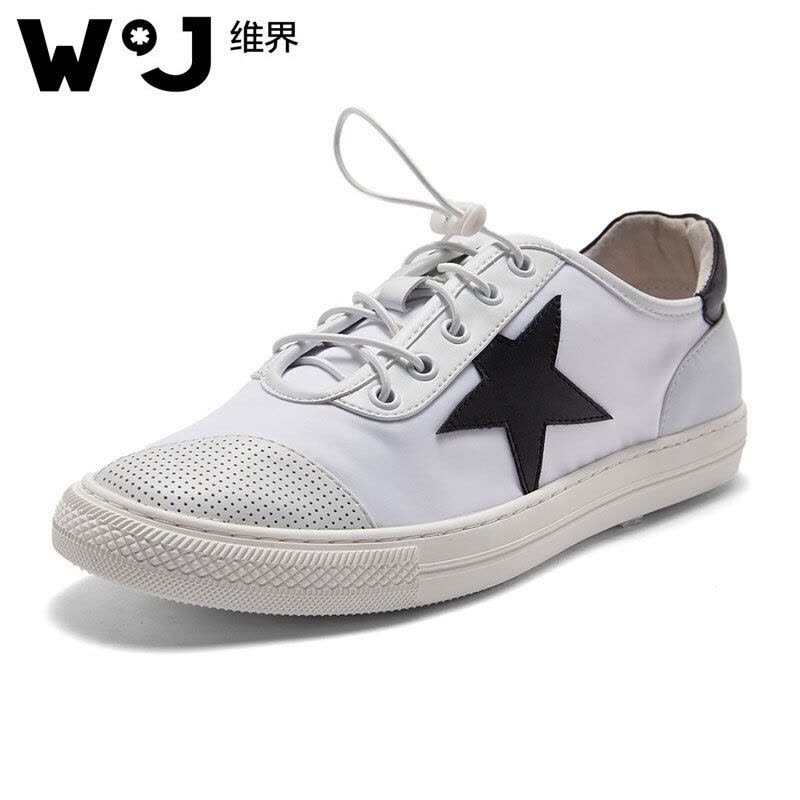 维界新款休闲鞋简约百搭牛皮拼布板鞋图片