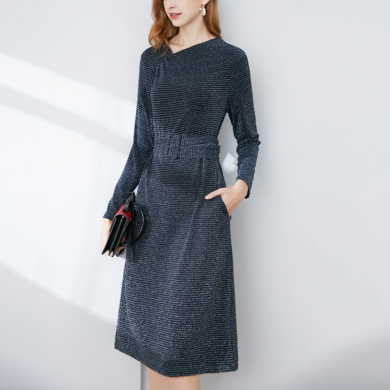 晚白2021春季新品简约修身显瘦V领高腰A字百搭礼服裙连衣裙女